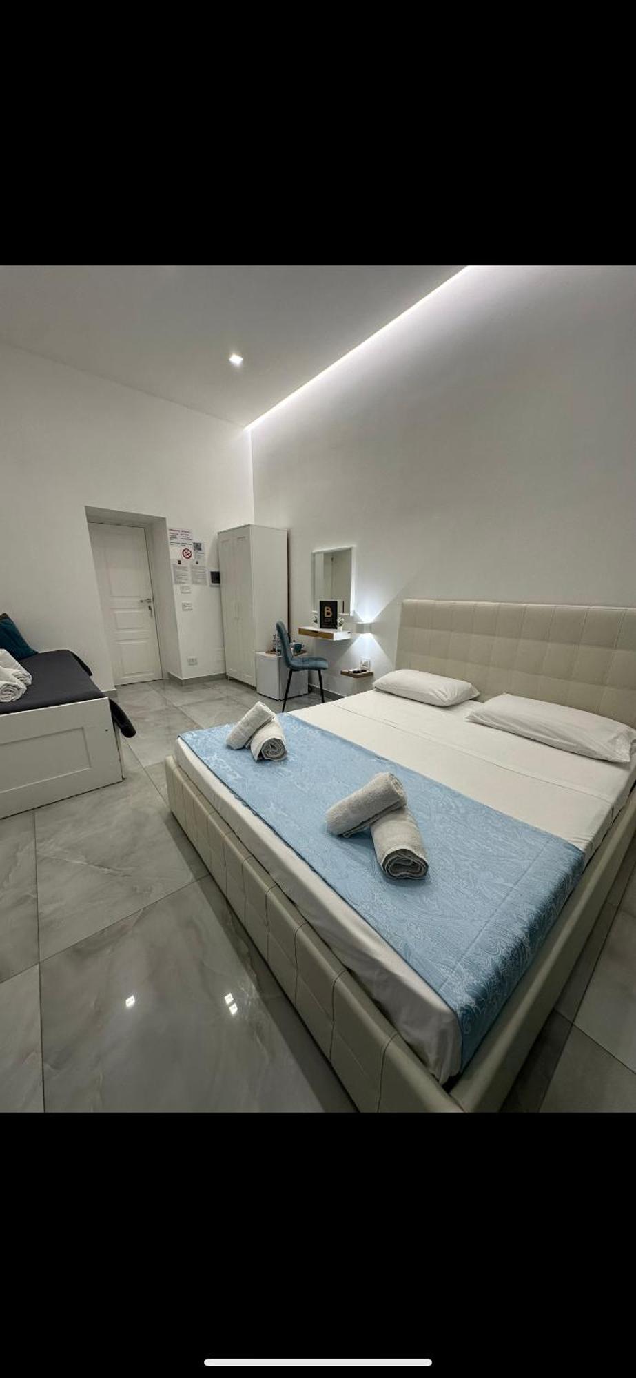 Barbaro Suite & Apartment Naples Exterior photo