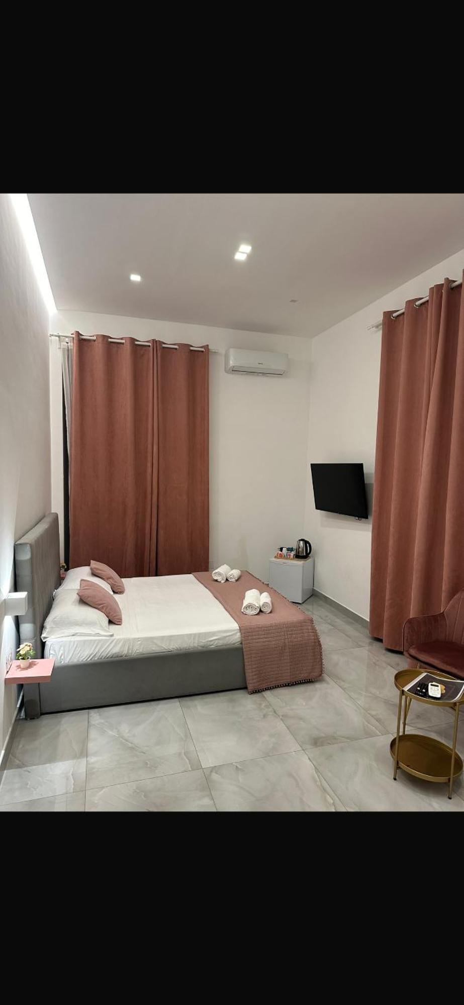 Barbaro Suite & Apartment Naples Exterior photo